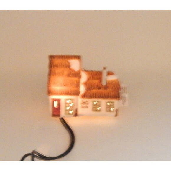 Department 56 Dept Dickens Bob Cratchet & Tiny Tim Cottage Lighted Ornament - Picture 6 of 11